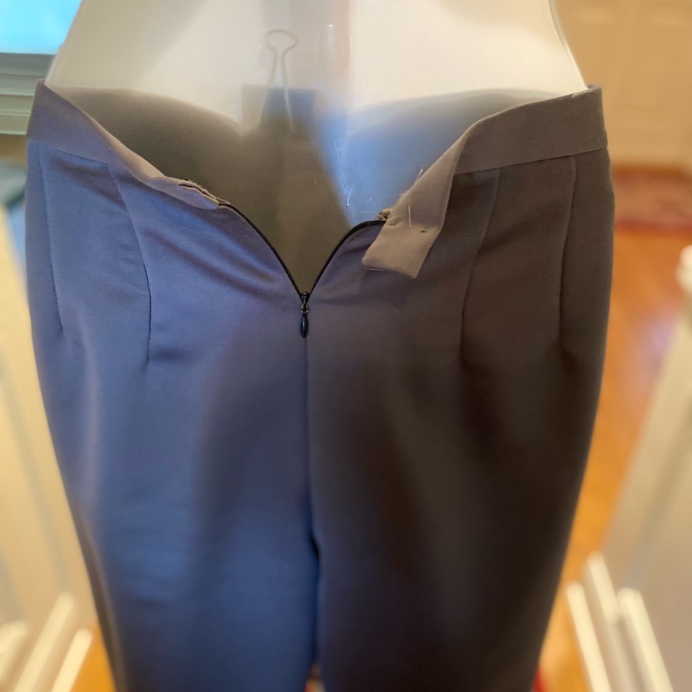 Oleg Cassini - Woman’s gray (black tie) dress pants, Size: 8 - Picture 4 of 7